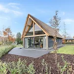 Modern In With Pond View Nr 670 * Барле-Нассау