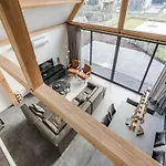 Modern In With Pond View Nr 670 Барле-Нассау